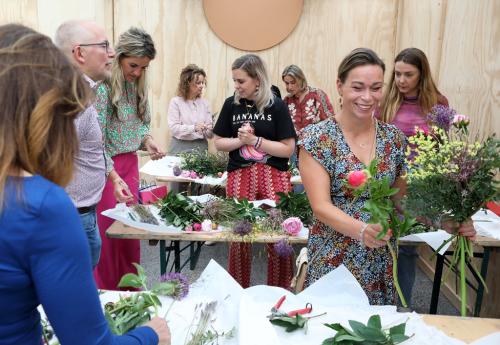 Mooiwatbloemendoen workshop Libelle Margriet Zomerweek 2024